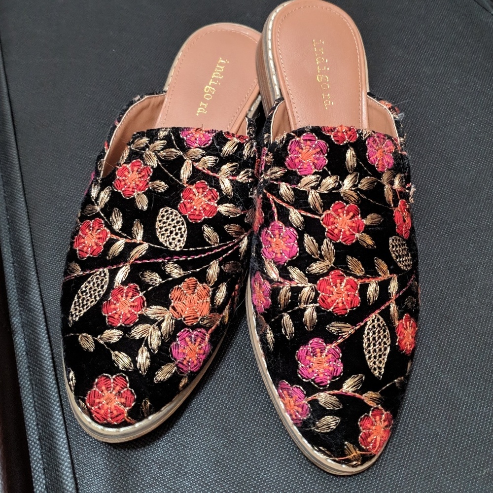 Velvet floral mules